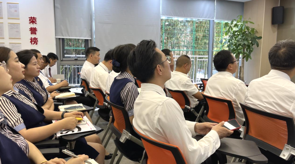 信科联培训会促进管理人才成长，提升物业服务新高度(图6)