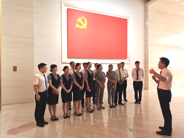 信科联党支部开展主题为“学党史 明党纪”的书记讲纪律党课(图1)